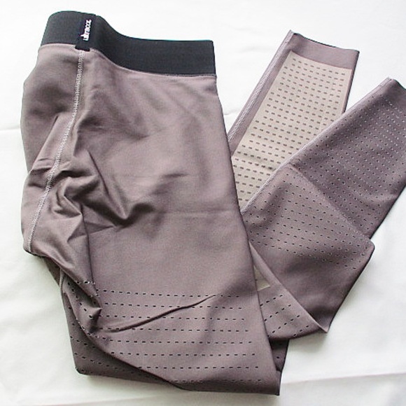 ULTRACOR - Perforated Leggings - XS - Picture 1 of 8